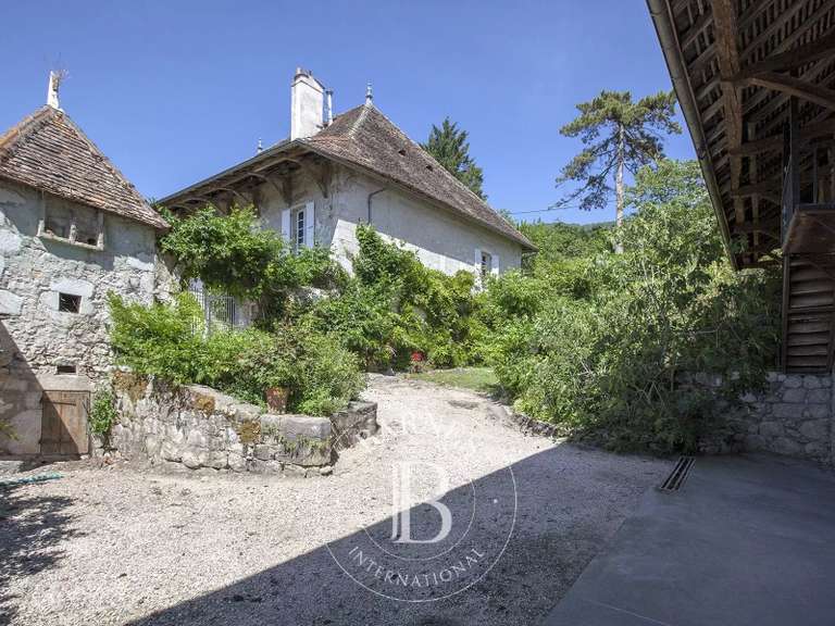 Maison Aix-les-Bains - 6 chambres - 600m²