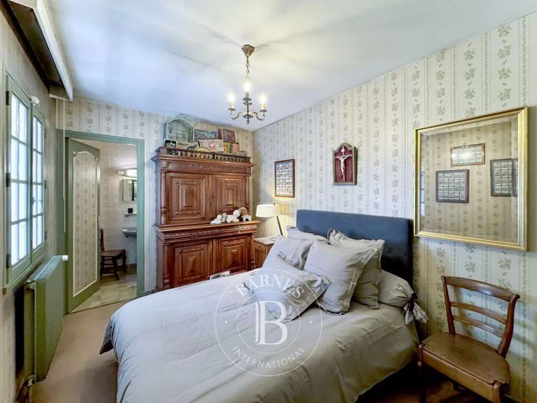 Maison Aix-les-Bains - 5 chambres - 226m²