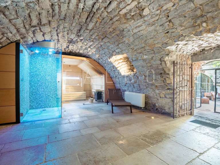Maison Anduze - 13 chambres - 1563m²