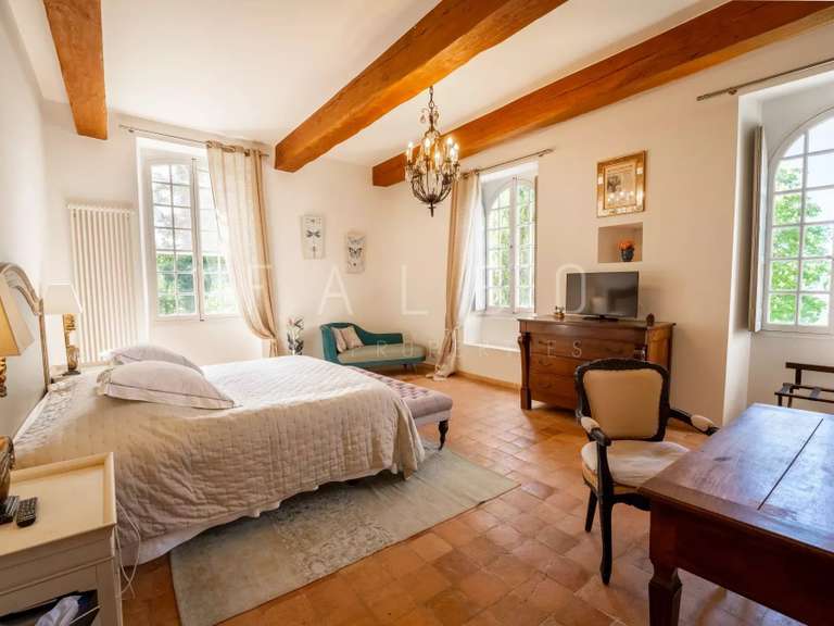 Maison Anduze - 13 chambres - 1563m²