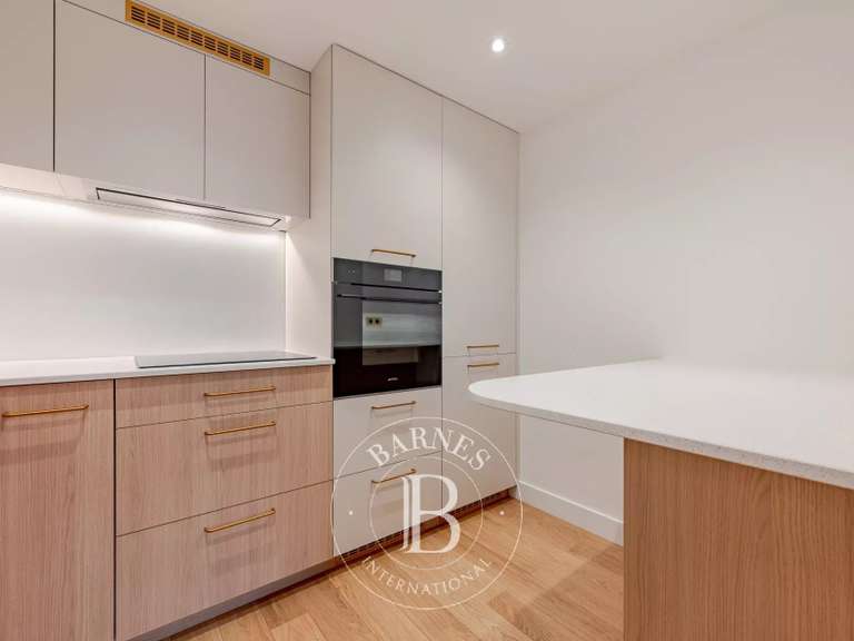 Maison Annecy-le-Vieux - 5 chambres - 220m²