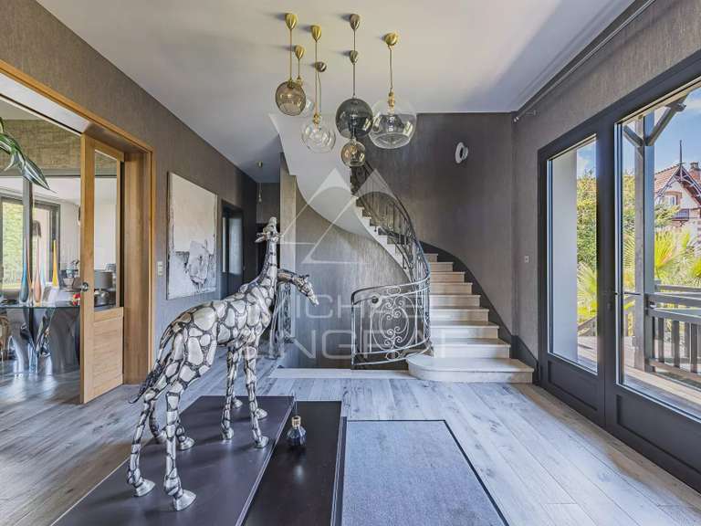 Maison Arcachon - 7 chambres - 570m²