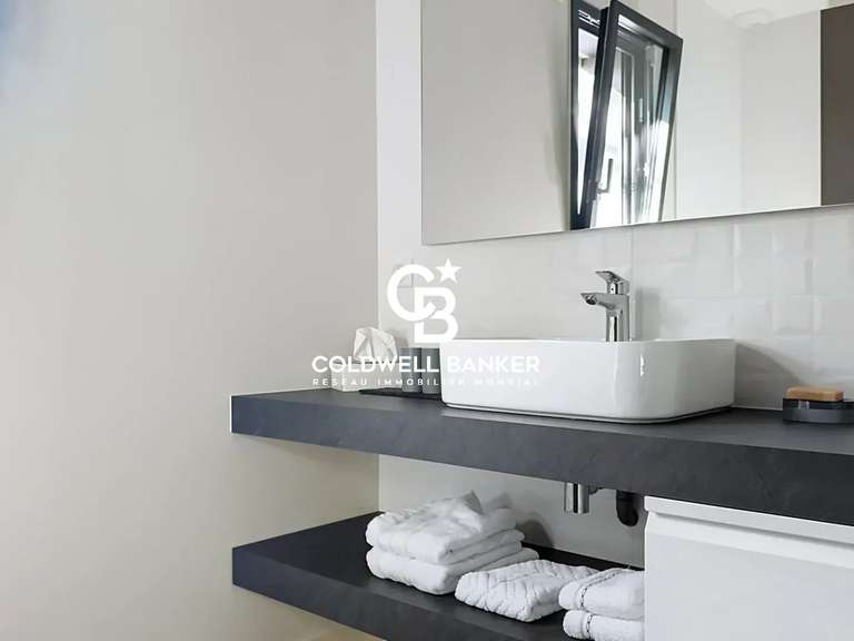 House Les Sables-d'Olonne - 4 bedrooms - 262m²