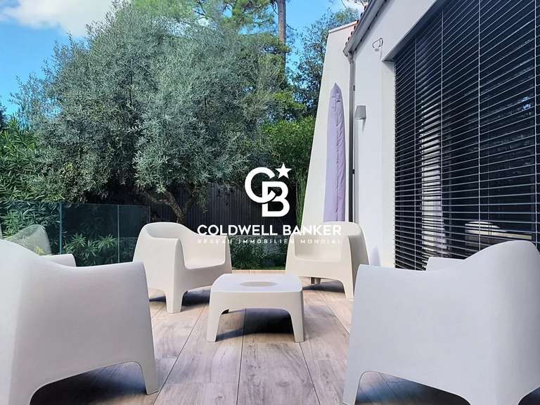 House Les Sables-d'Olonne - 4 bedrooms - 262m²