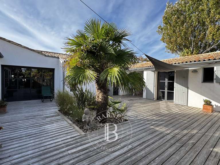 Maison Le Bois-Plage-en-Ré - 4 chambres - 198m²