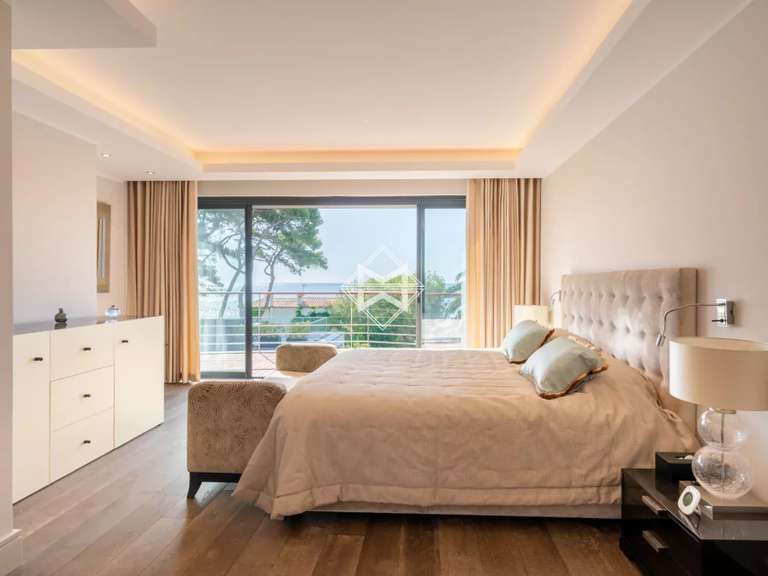Maison Antibes - 5 chambres - 255m²