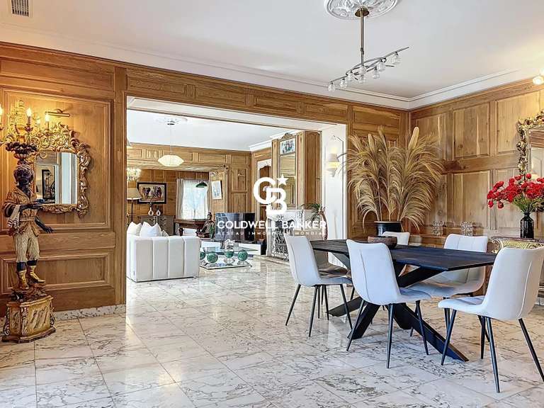 House Puilboreau - 4 bedrooms - 344m²