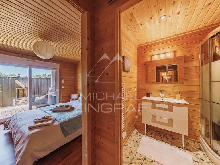 Maison Gujan-Mestras - 4 chambres - 218m²