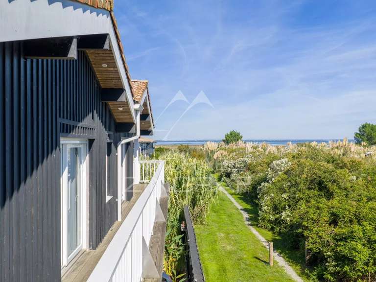 Maison Gujan-Mestras - 4 chambres - 218m²