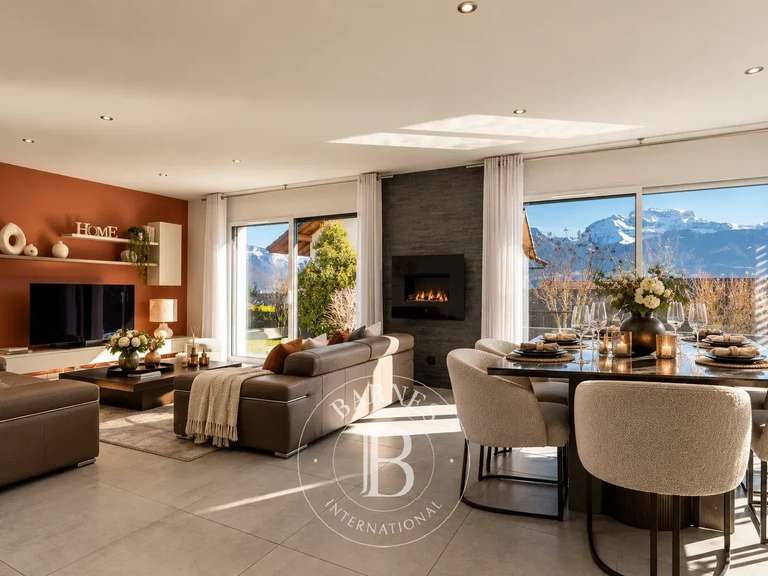 Maison Saint-Jorioz - 3 chambres - 125m²