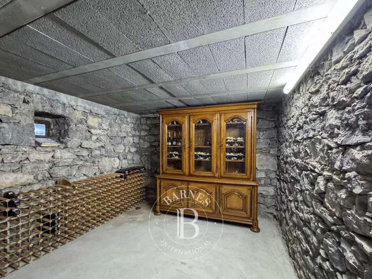 Maison Chambéry - 4 chambres - 322m²