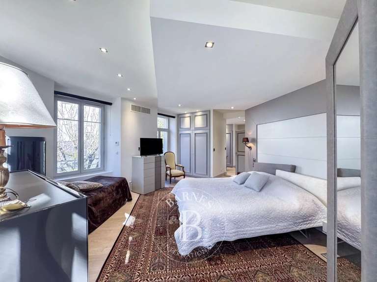 Maison Chambéry - 4 chambres - 322m²