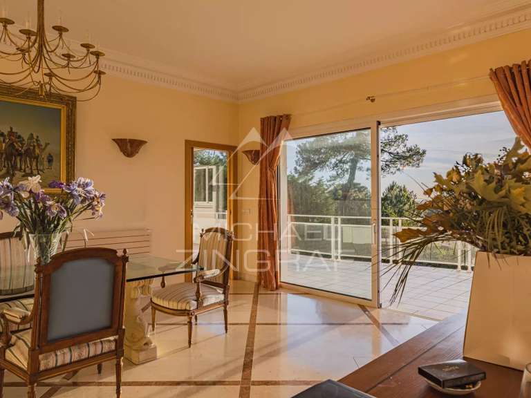House Pyla-sur-mer - 5 bedrooms - 270m²