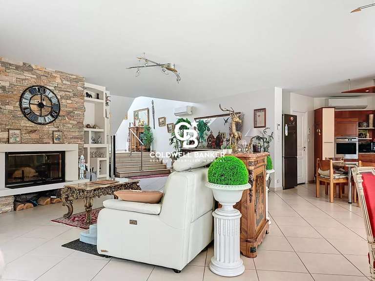 Maison La Roche-Sur-Yon Saint André D'ornay - Zone Sud-Ouest - 5 chambres - 188m²