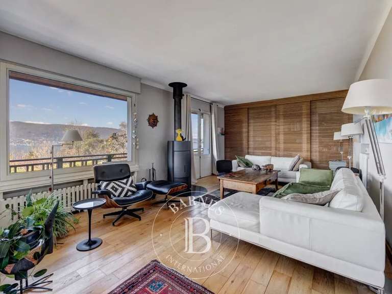 Maison Annecy - 3 chambres - 131m²