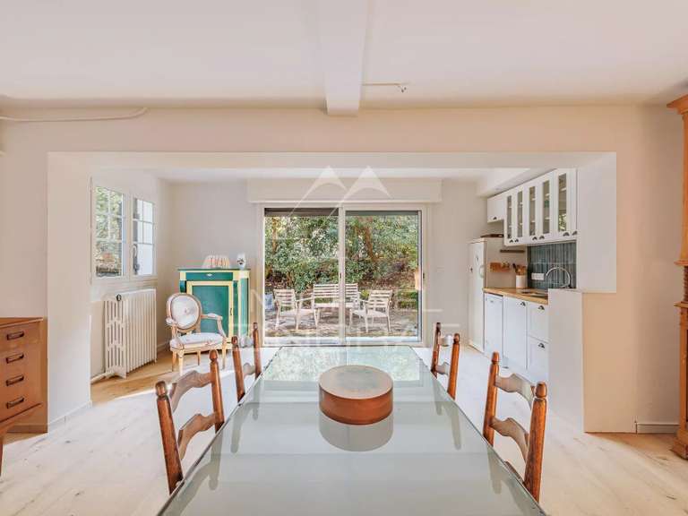 House Pyla-sur-mer - 6 bedrooms - 235m²