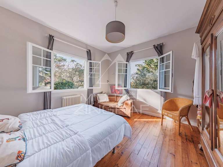 House Pyla-sur-mer - 6 bedrooms - 235m²
