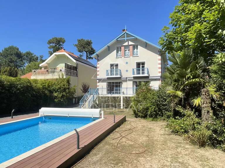 Maison Arcachon - 8 chambres - 300m²