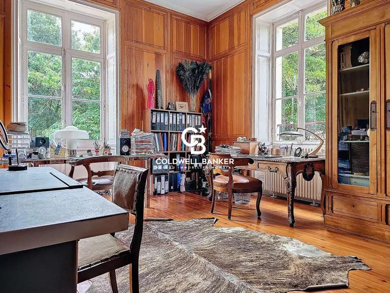 House Talmont-Saint-Hilaire - 12 bedrooms - 488m²