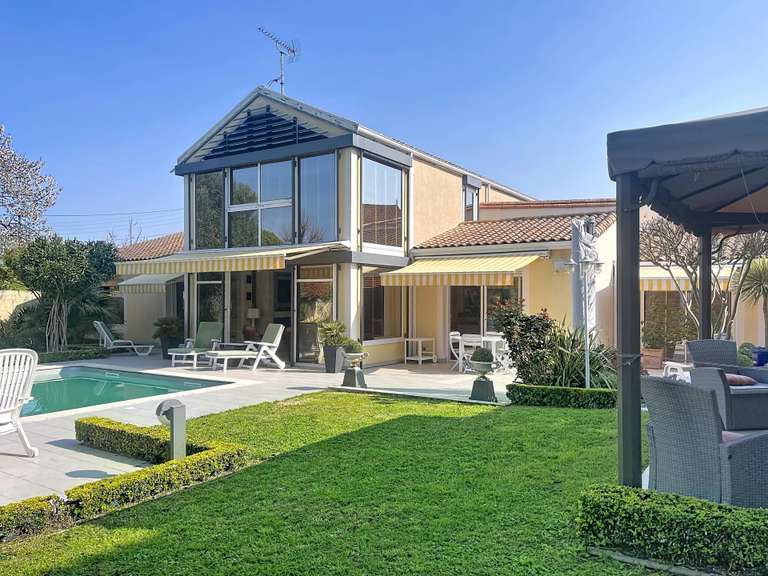 Maison La Rochelle - 3 chambres - 240m²
