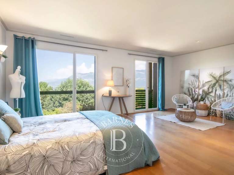 House Le Bourget-du-Lac - 7 bedrooms - 320m²