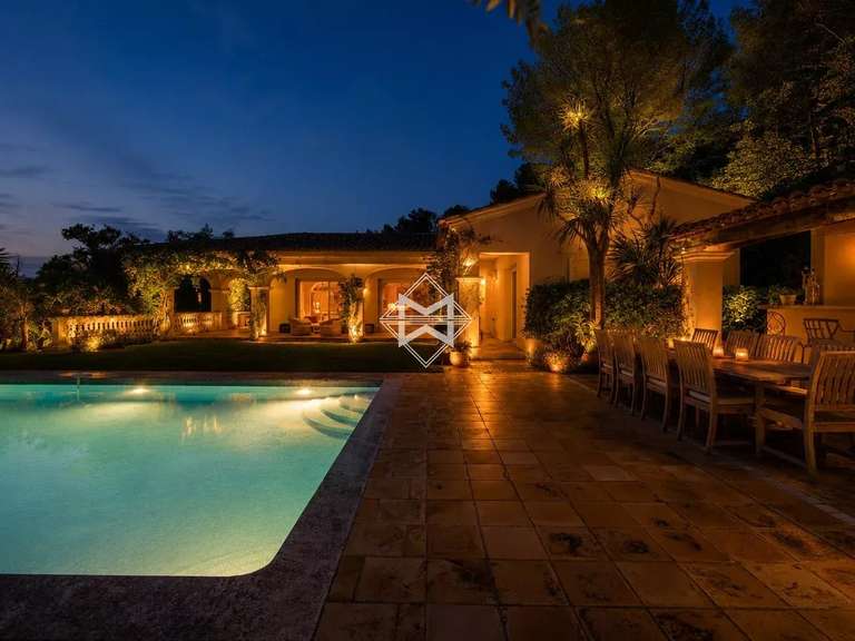 Maison Cannes - 4 chambres - 282m²