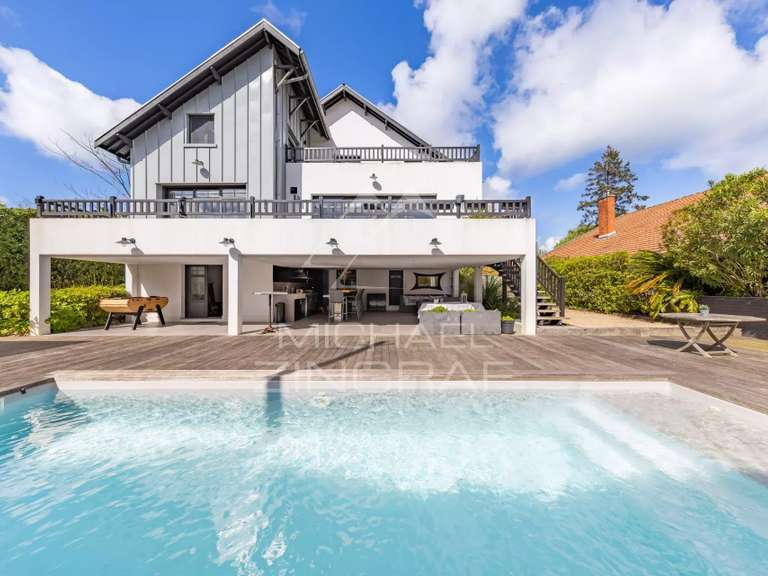 Maison Arcachon - 6 chambres - 332m²