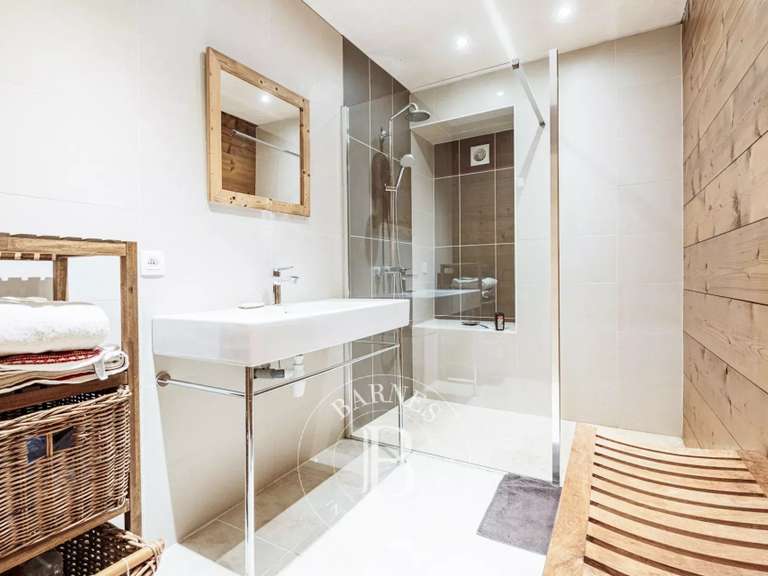 Maison Magland - 11 chambres - 527m²