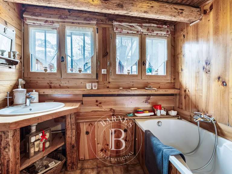 Maison Magland - 11 chambres - 527m²