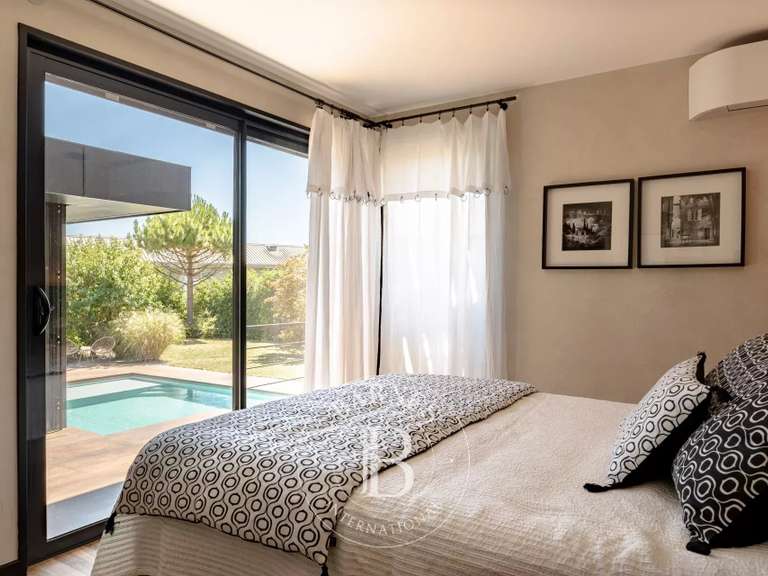 Maison Annecy-le-Vieux - 5 chambres - 265m²