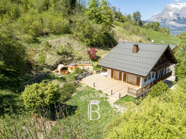 Maison Saint-Gervais-les-Bains - 6 chambres - 239m²