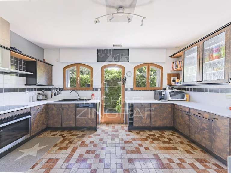 Maison Gujan-Mestras - 5 chambres - 240m²