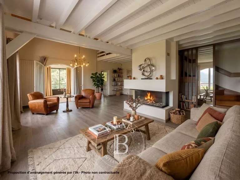 Maison Chambéry - 4 chambres - 332m²