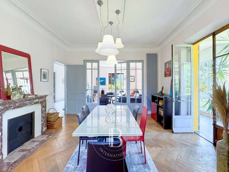 Maison Chambéry - 8 chambres - 335m²