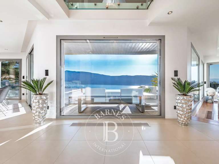 Maison Veyrier-du-Lac - 7 chambres - 440m²