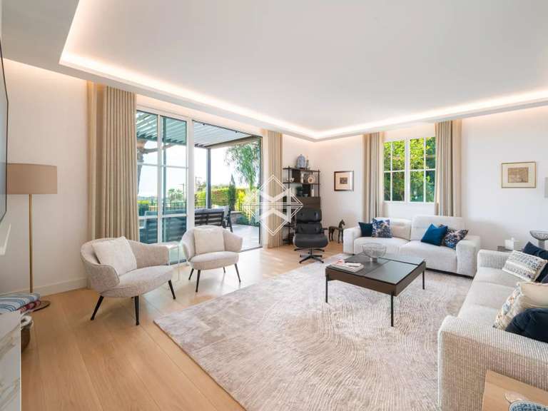 Maison Cannes - 5 chambres - 319m²