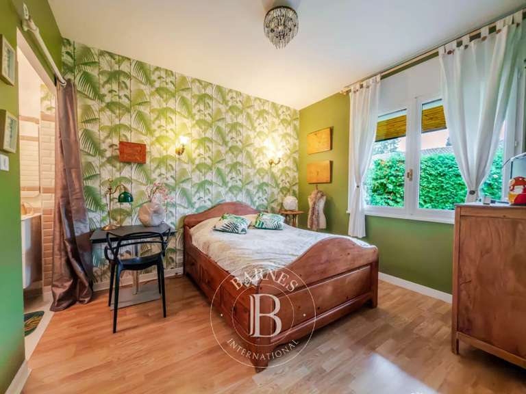 Maison Saint-Jorioz - 4 chambres - 174m²