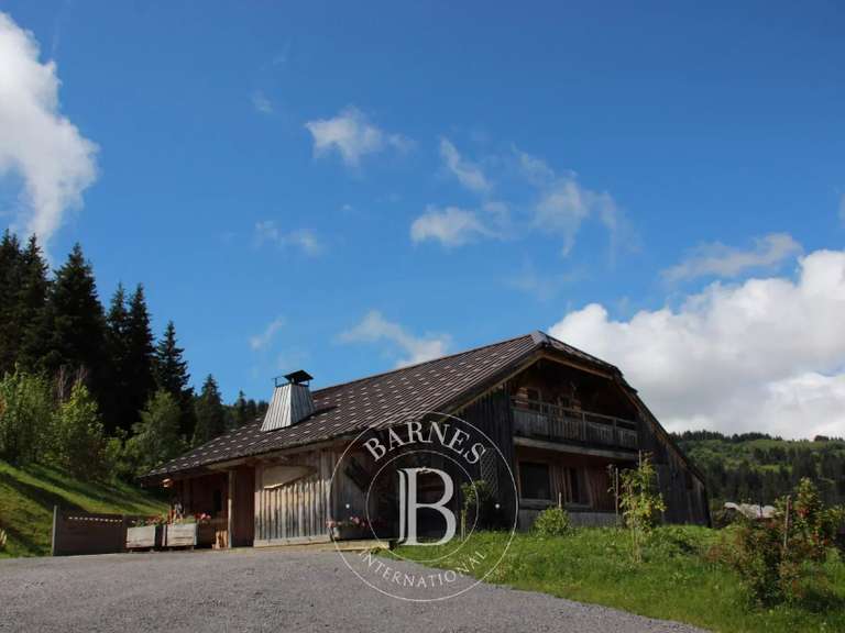 House Megève - 5 bedrooms - 340m²