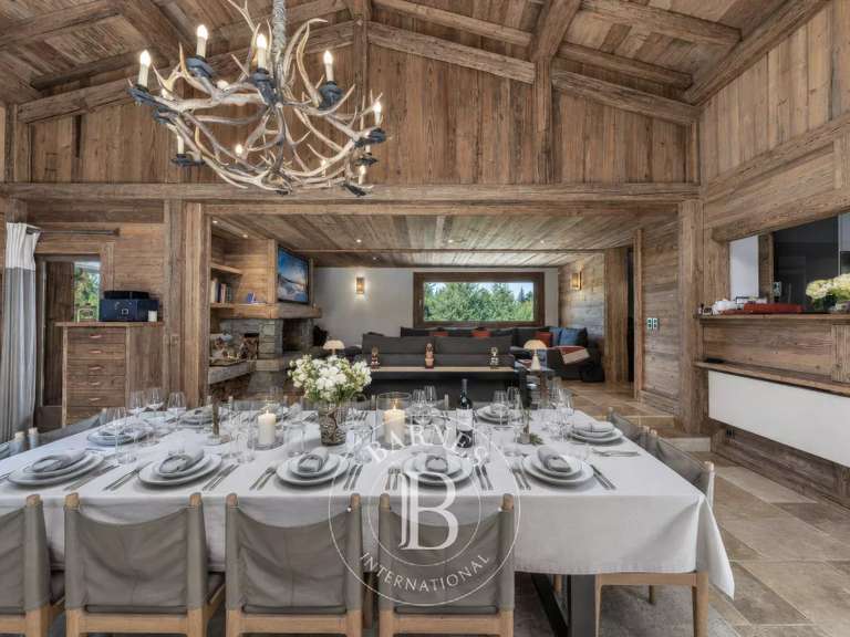 House Demi-Quartier - 5 bedrooms - 307m²