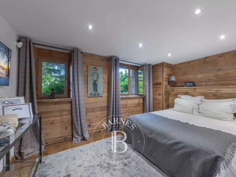 House Demi-Quartier - 5 bedrooms - 307m²