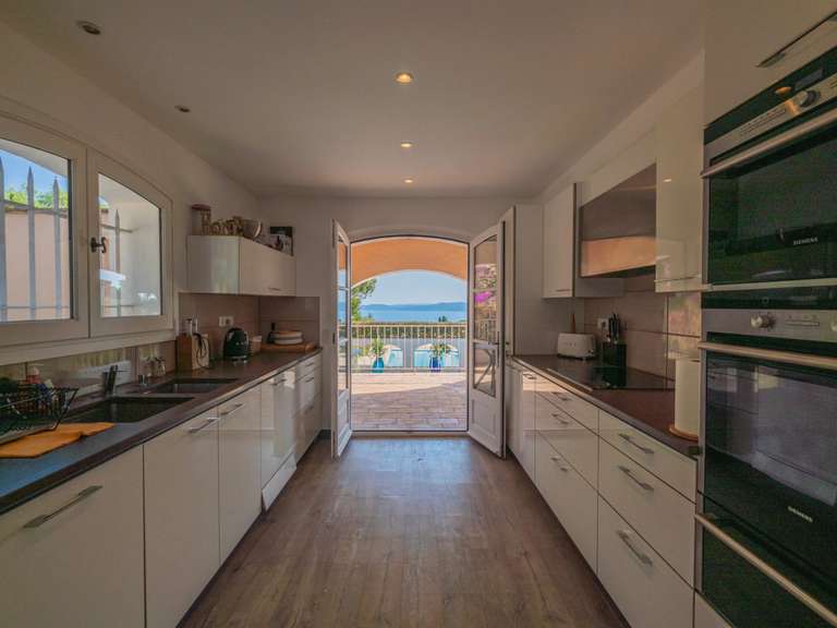 House Sainte-Maxime - 4 bedrooms - 233m²