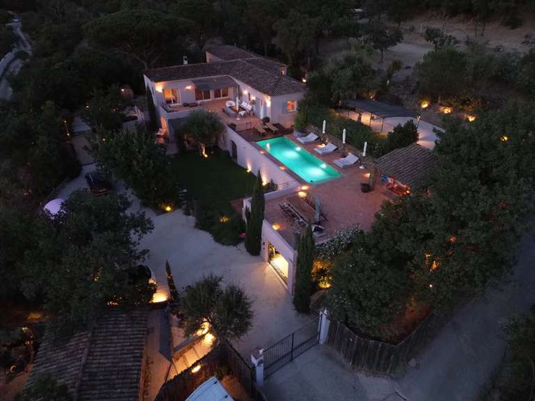 Maison Grimaud - 7 chambres - 280m²