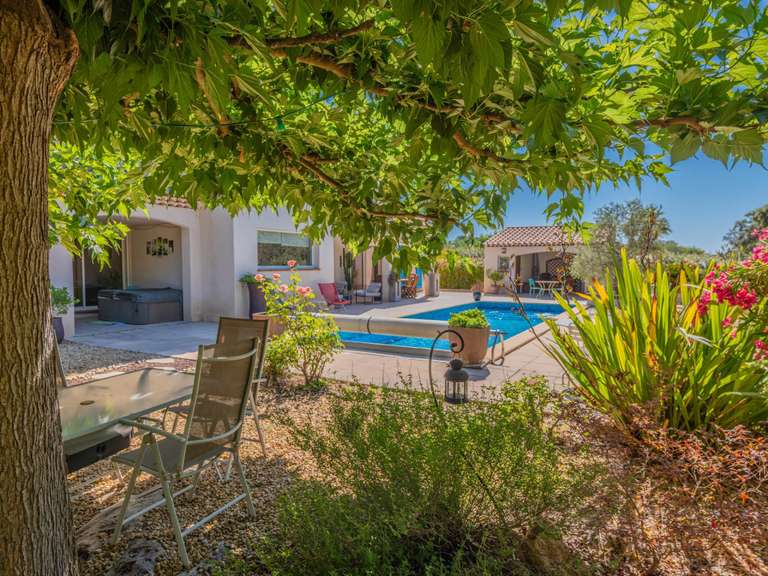 House Lorgues - 8 bedrooms - 267m²