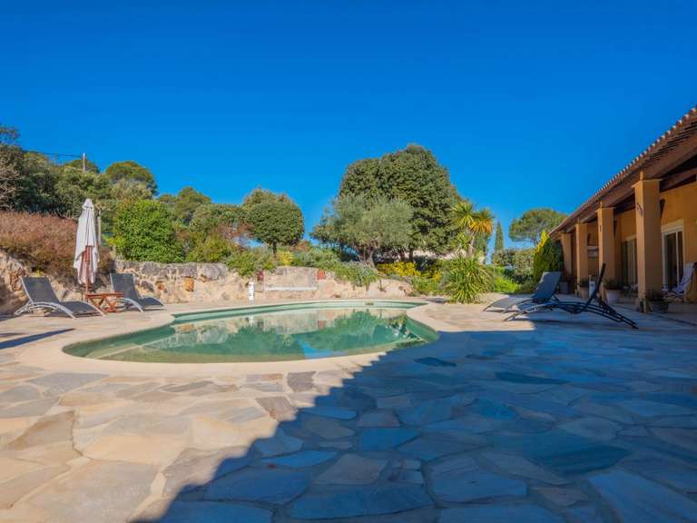 House Lorgues - 6 bedrooms - 220m²
