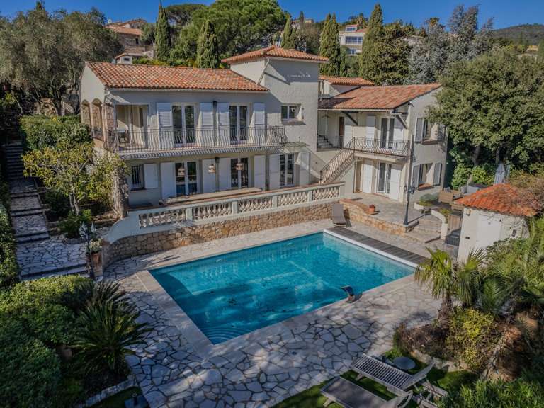Maison Les issambres - 6 chambres - 214m²