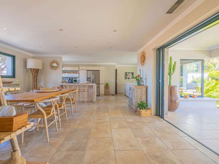 Maison Sainte-Maxime - 5 chambres - 166m²