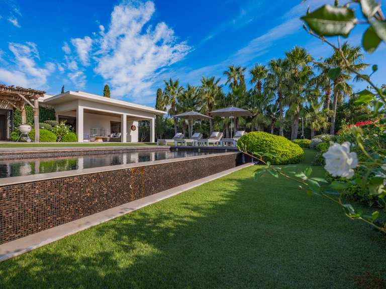 Maison Grimaud - 4 chambres - 245m²