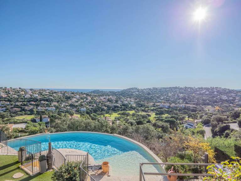Maison Sainte-Maxime - 7 chambres - 249m²