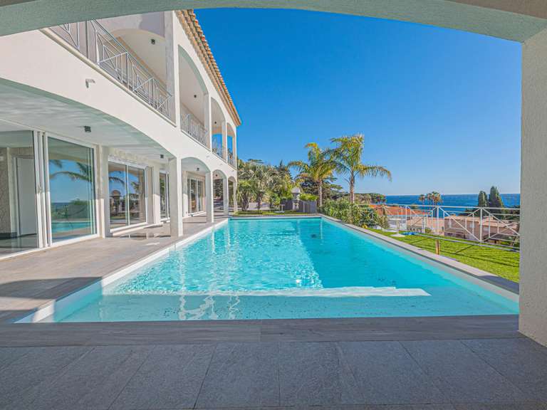 Maison Sainte-Maxime - 6 chambres - 388m²