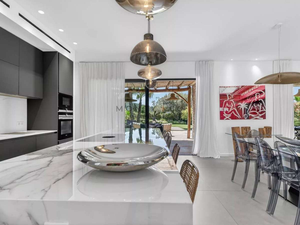 House Saint-Tropez